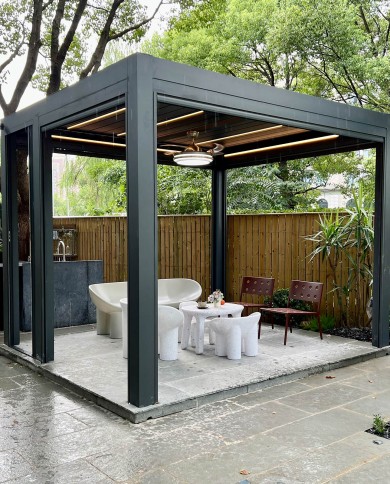 Pergola bio-climatique Europa avec mobilier blanc