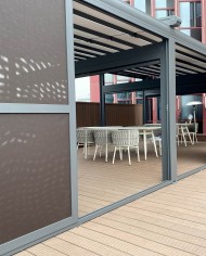 Pergola Tissa avec toit en toile avec côté en toile