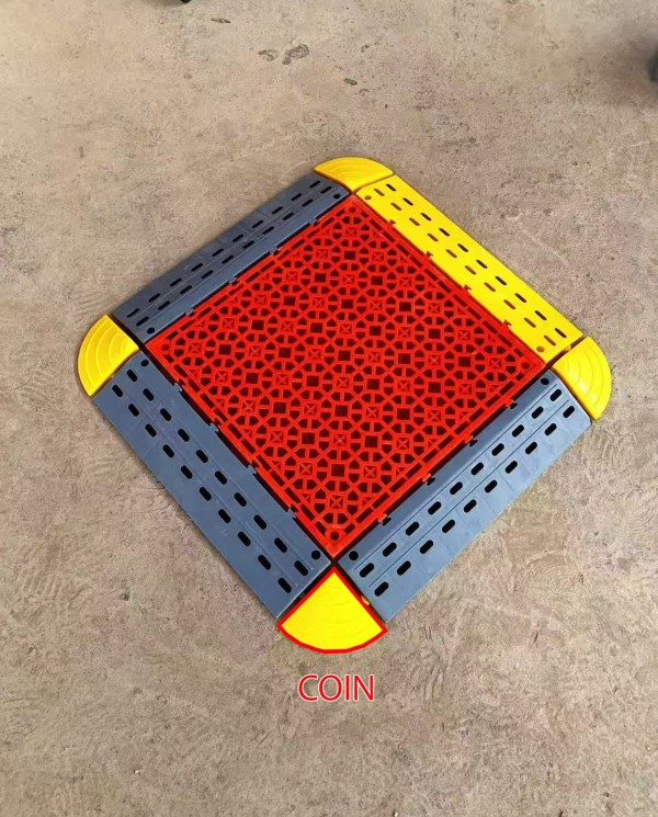 Coin PP dimensions : épaisseur 2 cm  largeur 65 mm x 65 mm
