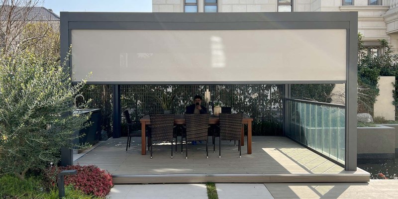 Pergola avec toile Phifer